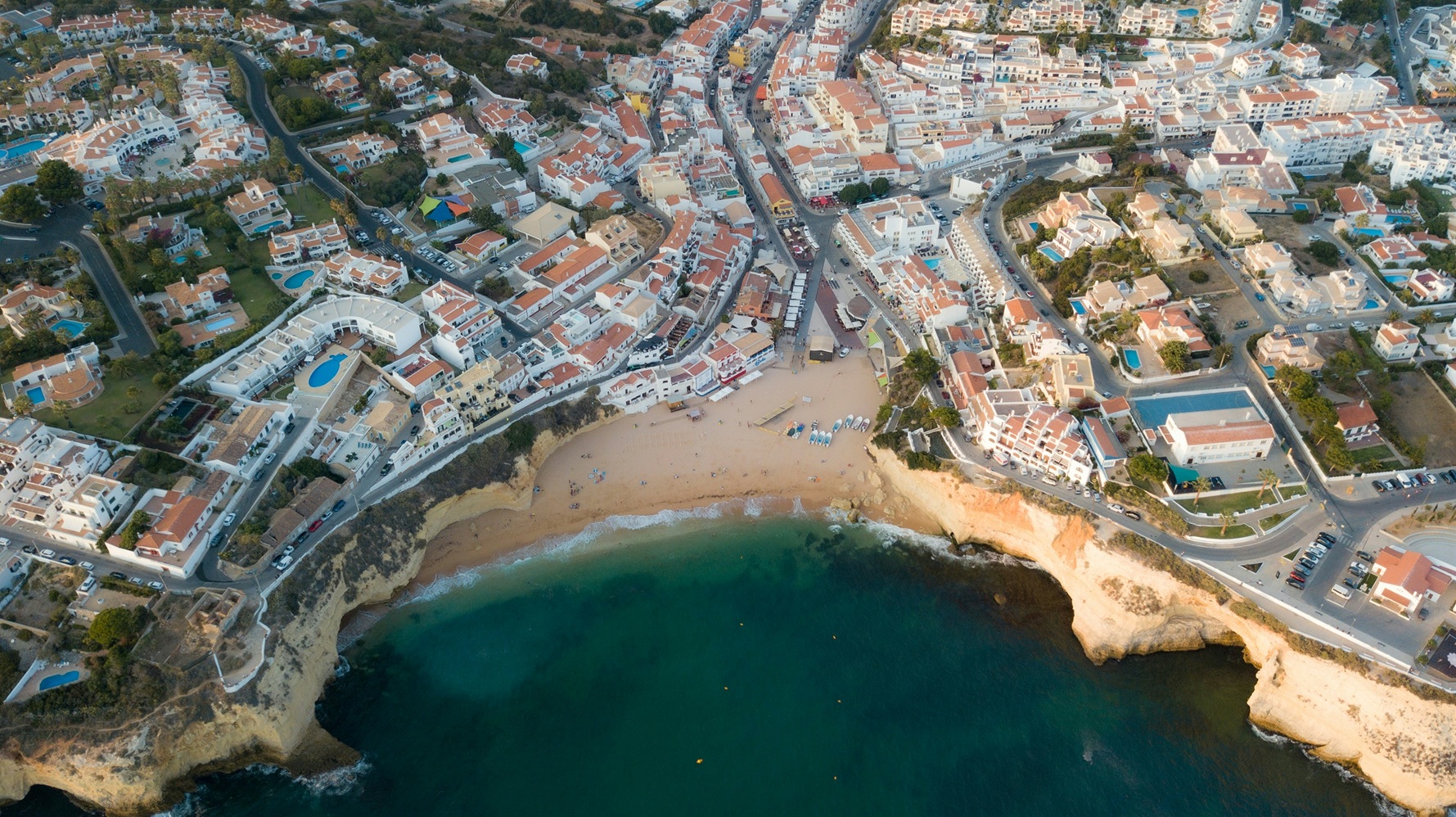 Preços mensais da habitação na UE: o novo estudo do Eurostat sobre web scraping (2026) - Espanha, Europa, Itália, Portugal, Economia: Novo working paper do Eurostat testa em 13 países (incluindo...