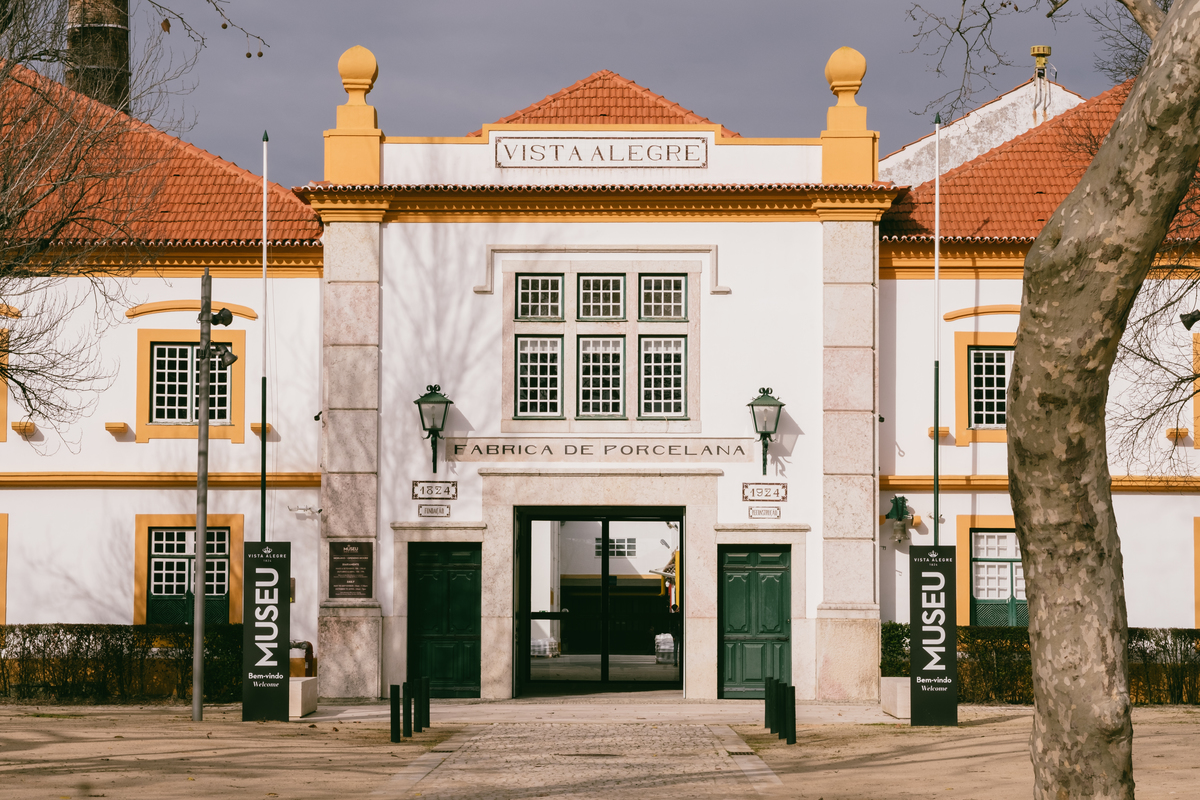 Fachada da Fábrica de Porcelana Vista Alegre em Ílhavo fundada em 1824